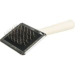 Trixie Minkštas šepetys, medinė rankena-metal. dantukai, 9x13 cm